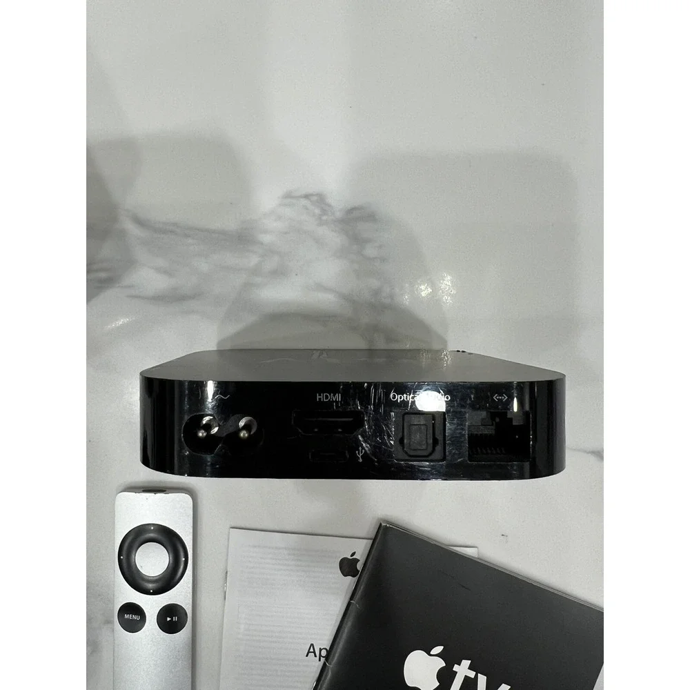 Genuine OEM Apple TV 2nd Generation Media Streamer A1378 Cable, Remote, Box